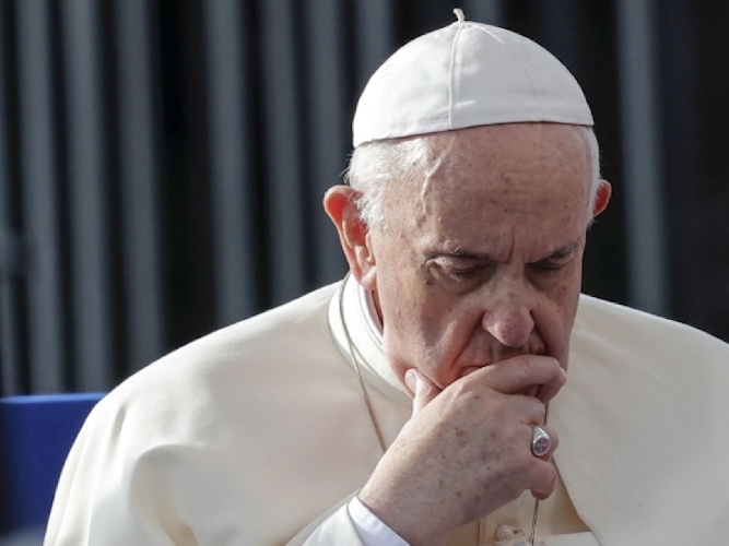 https://www.ragusanews.com/immagini_articoli/13-03-2025/papa-serve-tempo-per-recuperare-energie-e-l-ospedale-gli-regala-una-torta-per-i-12-anni-di-ponti-500.jpg