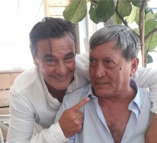 https://www.ragusanews.com/immagini_articoli/13-04-2022/sperandeo-e-di-napoli-tornano-a-modica-per-un-nuovo-film-280.jpg