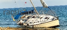 https://www.ragusanews.com/immagini_articoli/13-08-2022/sbarco-in-barca-a-vela-sugli-scogli-del-pisciotto-100.jpg