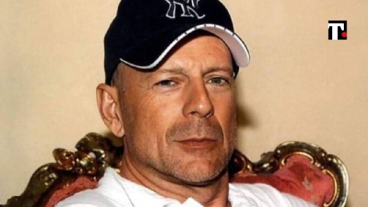 https://www.ragusanews.com/immagini_articoli/13-12-2022/bruce-willis-le-sue-condizioni-peggiorano-300.jpg