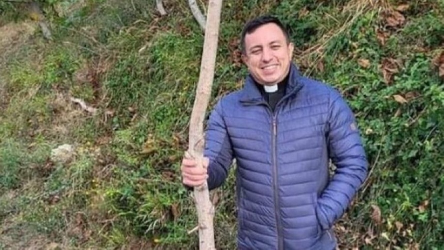 https://www.ragusanews.com/immagini_articoli/14-03-2024/irreperibile-il-prete-positivo-alla-cocaina-500.jpg