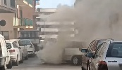 https://www.ragusanews.com/immagini_articoli/14-03-2025/ragusa-auto-in-fiamme-in-via-f-lli-bandiera-100.jpg