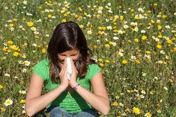 https://www.ragusanews.com/immagini_articoli/14-04-2019/se-pollini-e-cibo-provocano-allergia-240.jpg