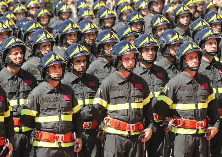 https://www.ragusanews.com/immagini_articoli/14-07-2022/vigili-del-fuoco-concorso-pubblico-per-26-posti-di-vice-direttori-500.jpg