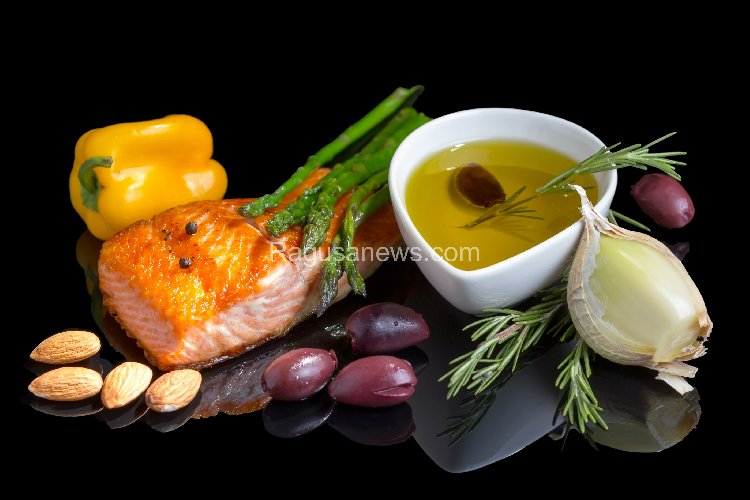 https://www.ragusanews.com/immagini_articoli/14-10-2019/dieta-mediterranea-menu-settimanale-per-dimagrire-velocemente-500.jpg