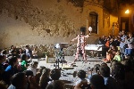 https://www.ragusanews.com/immagini_articoli/14-10-2023/e-il-giorno-dei-buskers-a-ibla-100.jpg