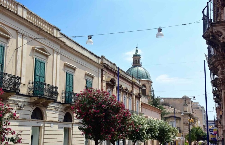 https://www.ragusanews.com/immagini_articoli/14-10-2024/l-enpacl-cerca-unita-immobiliare-ad-uso-ufficio-nella-citta-di-ragusa-500.jpg