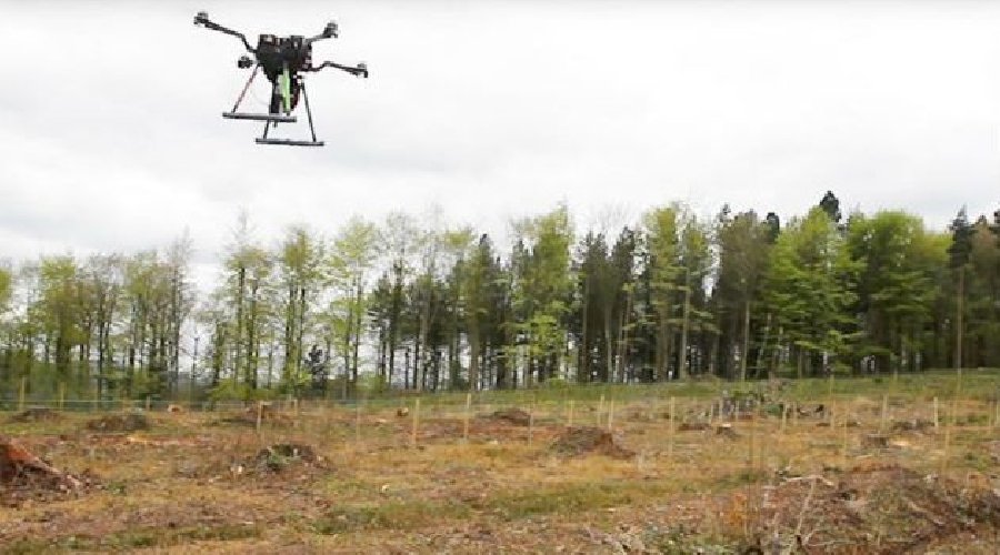 https://www.ragusanews.com/immagini_articoli/15-02-2018/droni-semineranno-foreste-cielo-500.jpg