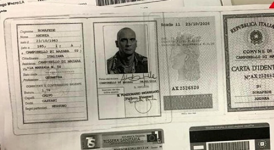 https://www.ragusanews.com/immagini_articoli/16-01-2023/arresto-messina-denaro-ovvero-il-geometra-andrea-bonafede-300.jpg