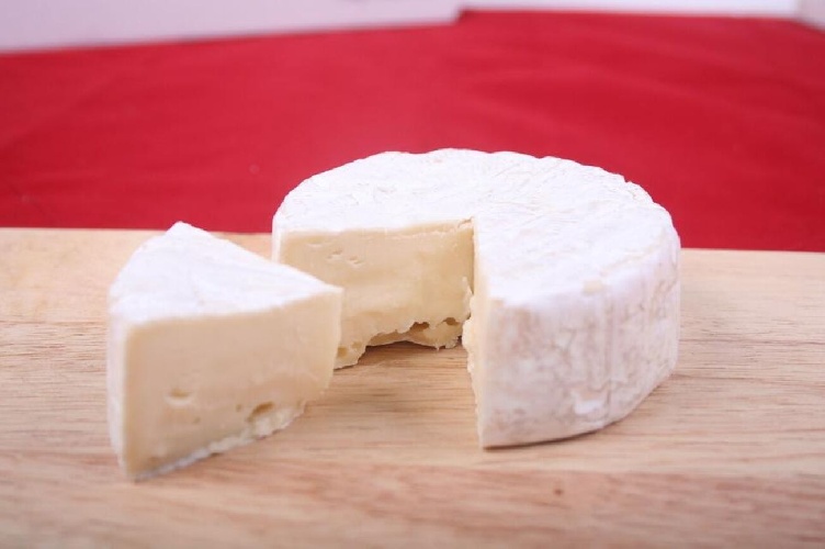 https://www.ragusanews.com/immagini_articoli/16-05-2022/formaggi-magri-per-la-dieta-500.jpg