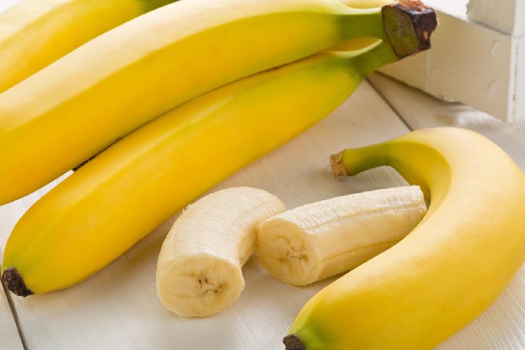 https://www.ragusanews.com/immagini_articoli/16-12-2019/la-dieta-banana-500.jpg