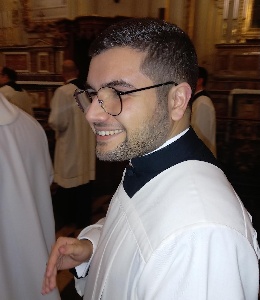 https://www.ragusanews.com/immagini_articoli/17-04-2025/ragusa-alessio-leggio-diventa-sacerdote-300.jpg