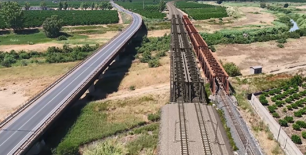 https://www.ragusanews.com/immagini_articoli/17-05-2022/catania-dopo-la-strada-per-ragusa-sottostimata-la-ferrovia-per-palermo-500.jpg