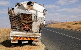 https://www.ragusanews.com/immagini_articoli/17-11-2023/il-gelese-con-il-camion-carico-di-plastica-da-smaltire-a-scoglitti-100.jpg