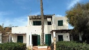 https://www.ragusanews.com/immagini_articoli/19-02-2024/venduta-la-villa-di-berlusconi-a-lampedusa-100.jpg