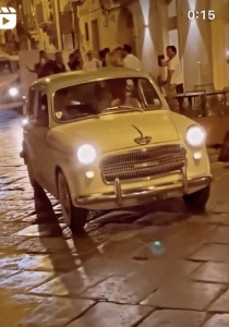 https://www.ragusanews.com/immagini_articoli/19-08-2022/madonna-per-le-strade-di-noto-su-una-fiat-1100-del-1957-video-300.jpg