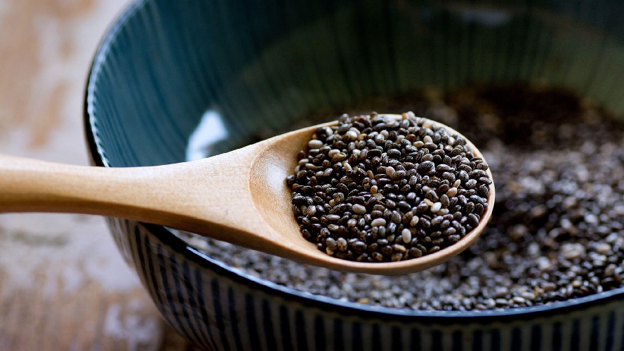 https://www.ragusanews.com/immagini_articoli/19-10-2021/semi-di-chia-proprieta-e-come-utilizzarli-nella-nostra-dieta-500.jpg