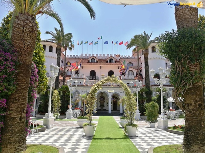 https://www.ragusanews.com/immagini_articoli/19-11-2021/1637347805-castello-delle-cerimonie-quanto-costa-organizzare-un-matrimonio-6-500.jpg