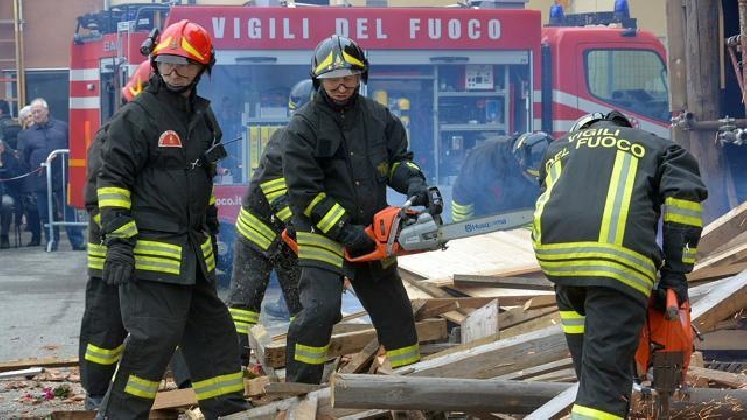 https://www.ragusanews.com/immagini_articoli/20-02-2017/precari-vigili-fuoco-stabilizzazione-420.jpg