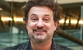 https://www.ragusanews.com/immagini_articoli/20-02-2025/leonardo-pieraccioni-compie-60-anni-100.jpg