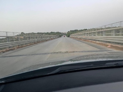 https://www.ragusanews.com/immagini_articoli/20-07-2023/pneumatici-tagliati-nella-circonvallazione-di-pozzallo-300.jpg