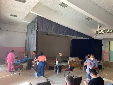 https://www.ragusanews.com/immagini_articoli/20-09-2021/il-vaccino-a-scuola-all-istituto-filippo-traina-di-vittoria-280.jpg