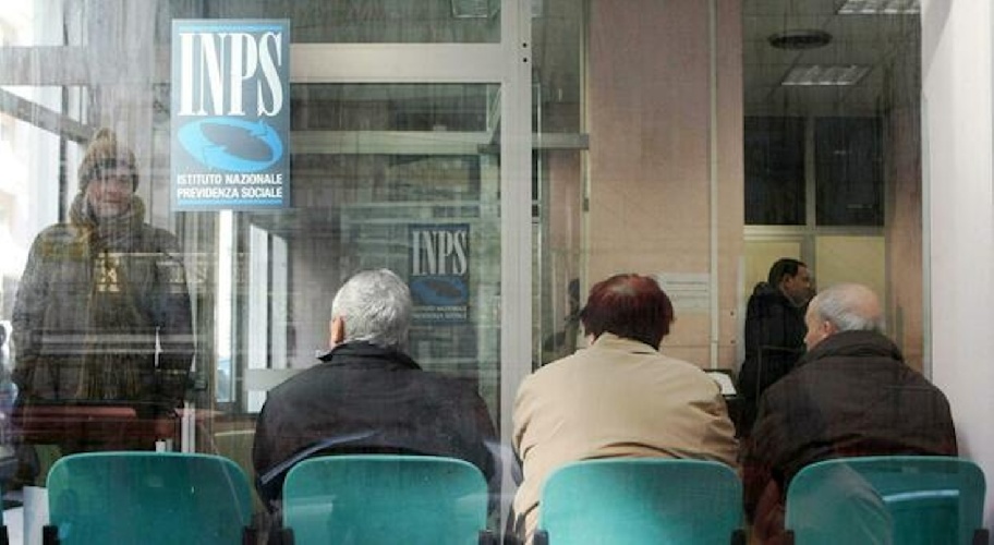 https://www.ragusanews.com/immagini_articoli/20-09-2024/aumento-pensioni-ottobre-2024-ecco-a-chi-e-quanto-500.jpg