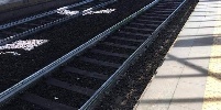 https://www.ragusanews.com/immagini_articoli/21-01-2025/tenta-di-prendere-il-treno-schiacciato-grave-un-siciliano-in-emilia-romagna-100.jpg