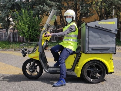https://www.ragusanews.com/immagini_articoli/21-02-2023/poste-italiane-assume-diplomati-in-sicilia-300.jpg