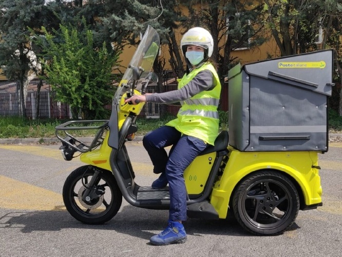 https://www.ragusanews.com/immagini_articoli/21-02-2023/poste-italiane-assume-diplomati-in-sicilia-500.jpg