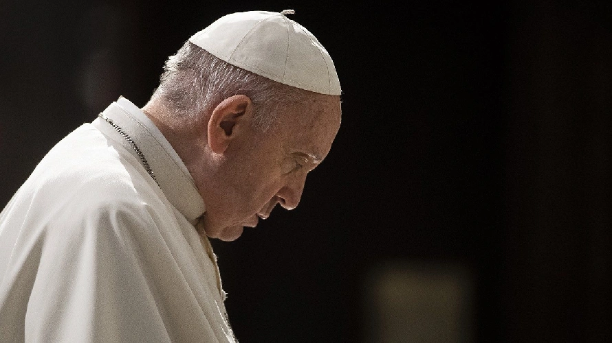 https://www.ragusanews.com/immagini_articoli/21-04-2025/papa-francesco-e-morto-per-ictus-pubblicato-il-testamento-500.webp