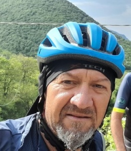 https://www.ragusanews.com/immagini_articoli/22-05-2024/muore-in-bici-investito-da-un-auto-pino-la-guardia-300.jpg