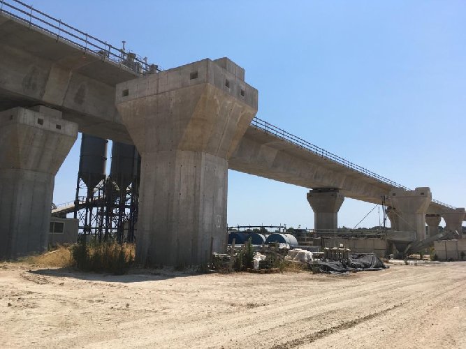 https://www.ragusanews.com/immagini_articoli/22-07-2019/siracusa-gela-i-tempi-di-apertura-casello-di-rosolini-500.jpg