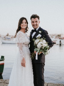 https://www.ragusanews.com/immagini_articoli/22-07-2021/toni-e-claudia-hanno-detto-si-280.jpg