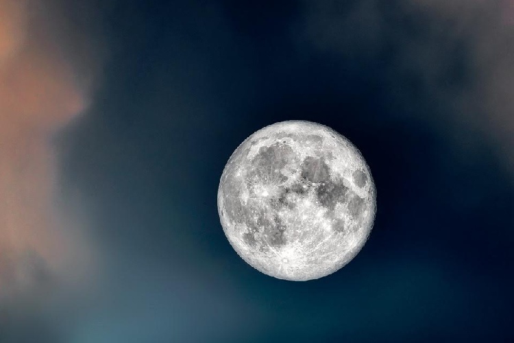 https://www.ragusanews.com/immagini_articoli/22-09-2021/come-perdere-peso-con-la-dieta-della-luna-500.jpg