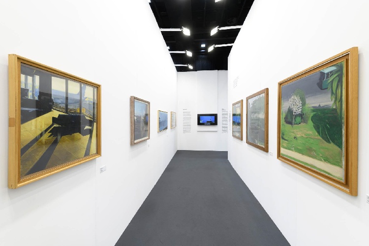 https://www.ragusanews.com/immagini_articoli/22-11-2024/1732269140-roma-arte-in-nuvola-c-e-piero-guccione-2-500.jpg