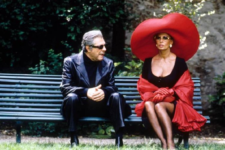 https://www.ragusanews.com/immagini_articoli/23-02-2021/1614113302-prepararsi-alla-milano-fashion-week-2021-con-4-iconici-film-1-500.jpg