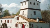 https://www.ragusanews.com/immagini_articoli/23-02-2025/il-vero-mulino-bianco-in-vendita-per-1-milione-e-450-mila-euro-100.jpg