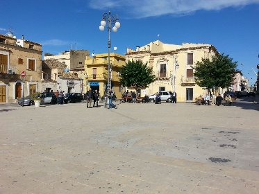 https://www.ragusanews.com/immagini_articoli/23-03-2021/il-sindaco-di-santa-croce-zona-rossa-ancora-no-280.jpg