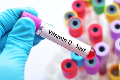 https://www.ragusanews.com/immagini_articoli/23-03-2021/la-carenza-di-vitamina-d-puo-aggravare-la-malattia-lo-studio-280.jpg