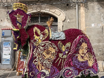 https://www.ragusanews.com/immagini_articoli/23-03-2025/1742766178-cavalcata-di-san-giuseppe-a-scicli-il-bellissimo-documentario-di-geo-su-rai-tre-3-300.jpg