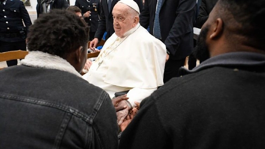 https://www.ragusanews.com/immagini_articoli/23-04-2025/i-doni-di-papa-francesco-ai-detenuti-di-roma-oltre-200-mila-euro-dal-suo-conto-500.webp
