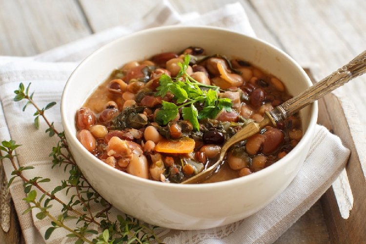 https://www.ragusanews.com/immagini_articoli/23-06-2019/dieta-metabolica-perdere-fino-a-sei-chili-in-pochi-giorni-500.jpg