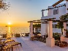 https://www.ragusanews.com/immagini_articoli/23-07-2019/stromboli-in-vendita-di-dolce-gabbana-a-sei-milioni-e-mezzo-100.jpg