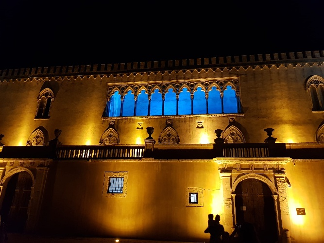 https://www.ragusanews.com/immagini_articoli/23-10-2021/1634982476-tre-chiese-molti-fantasmi-quando-l-eterno-riposo-e-rimandato-foto-1-500.jpg