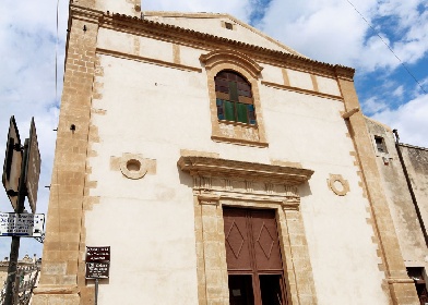 https://www.ragusanews.com/immagini_articoli/23-10-2021/1634982480-tre-chiese-molti-fantasmi-quando-l-eterno-riposo-e-rimandato-foto-3-280.jpg