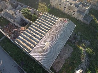 https://www.ragusanews.com/immagini_articoli/23-12-2018/1545585093-distilleria-giuffrida-qualcuno-occupi-amianto-tumori-2-240.jpg