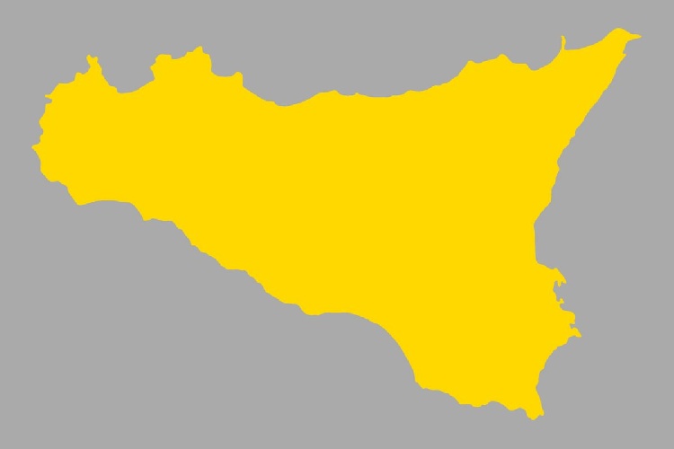 https://www.ragusanews.com/immagini_articoli/23-12-2021/covid-sicilia-in-zona-gialla-a-gennaio-500.jpg