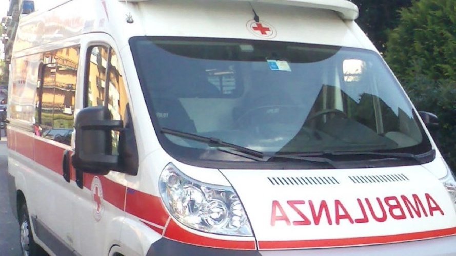 https://www.ragusanews.com/immagini_articoli/24-08-2024/bimbo-di-4-anni-morto-in-casa-per-il-crollo-di-un-contenitore-da-scaffale-500.jpg