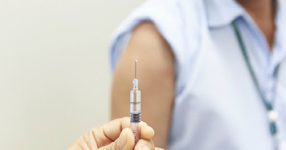 https://www.ragusanews.com/immagini_articoli/25-01-2021/ragusa-non-avranno-la-seconda-dose-i-furbetti-del-vaccino-500.jpg